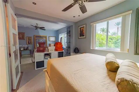 548 East Drive Miami Springs FL 33166