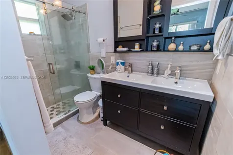 548 East Drive Miami Springs FL 33166