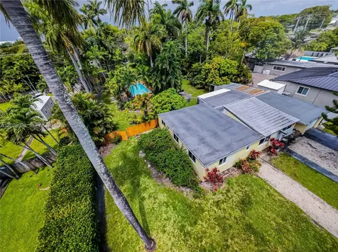 548 East Drive Miami Springs FL 33166