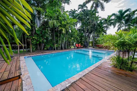 548 East Drive Miami Springs FL 33166