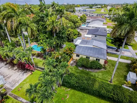 548 East Drive Miami Springs FL 33166
