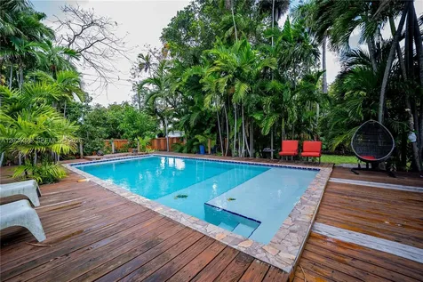 548 East Drive Miami Springs FL 33166