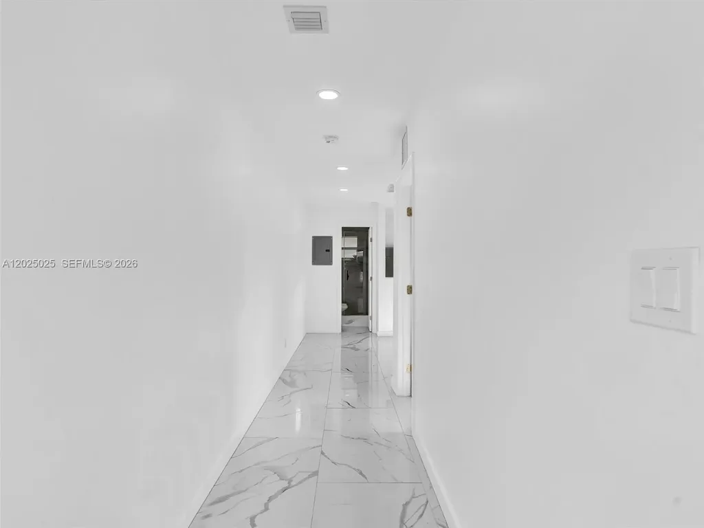 Hollywood FL 33023