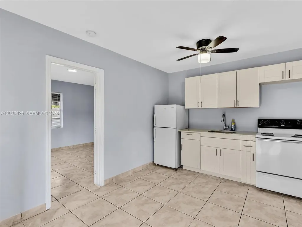 Hollywood FL 33023