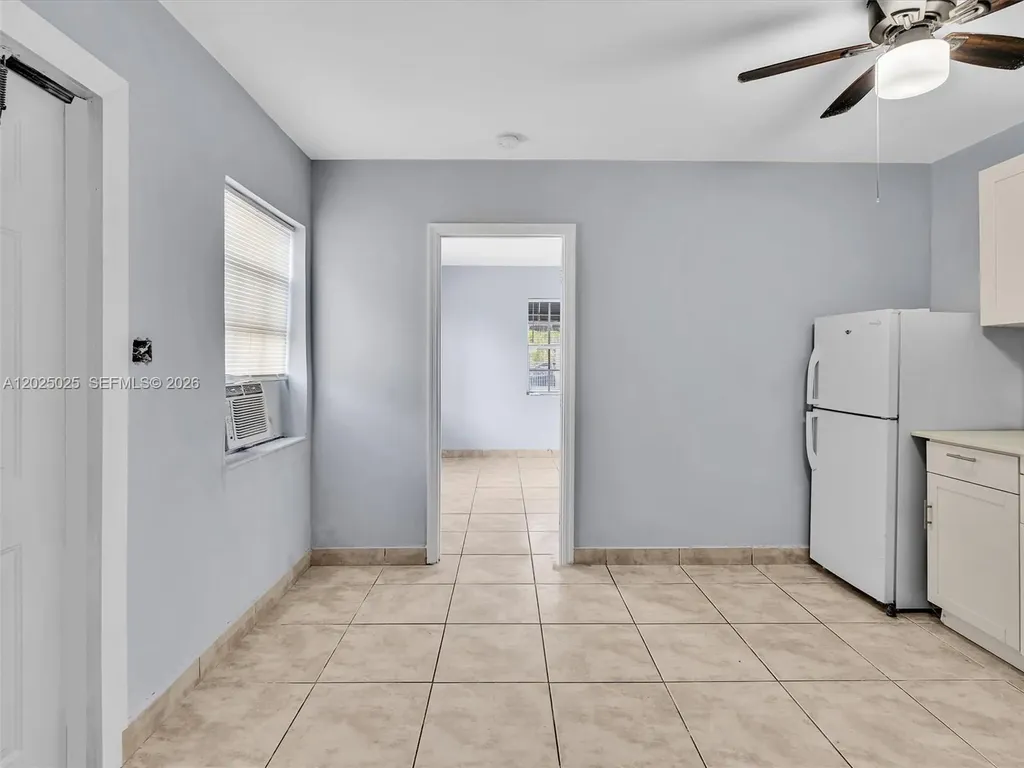 Hollywood FL 33023