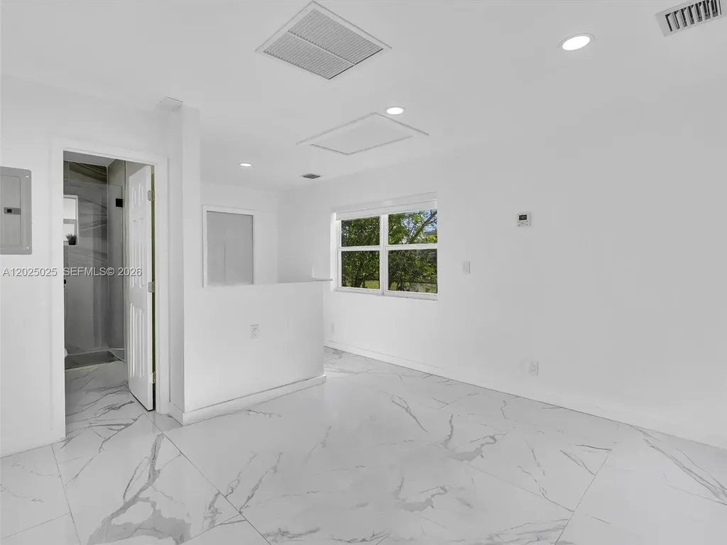 Hollywood FL 33023