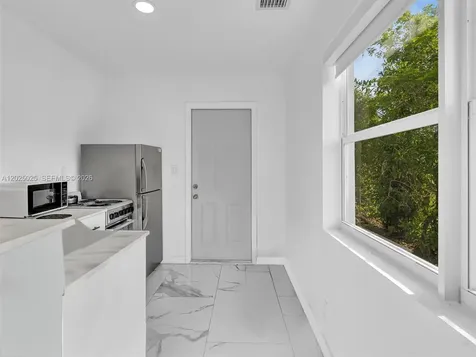 Hollywood FL 33023