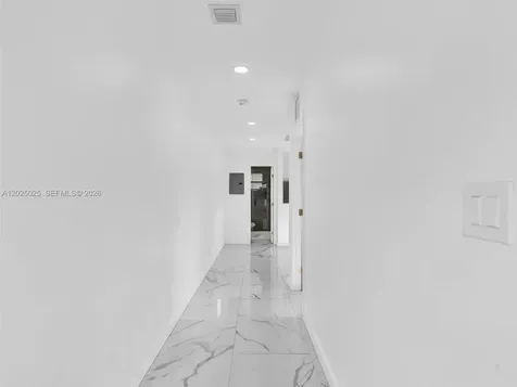 Hollywood FL 33023