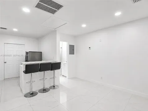 Hollywood FL 33023