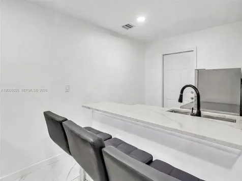 Hollywood FL 33023