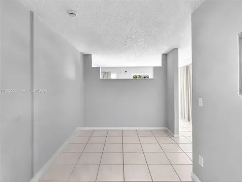 Hollywood FL 33023