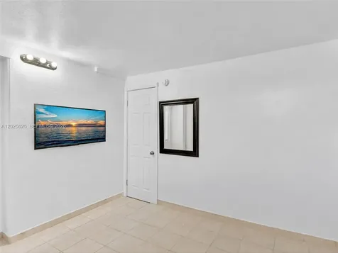Hollywood FL 33023