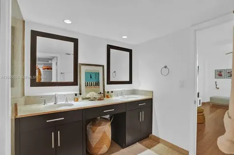 1121 Crandon Boulevard Key Biscayne FL 33149