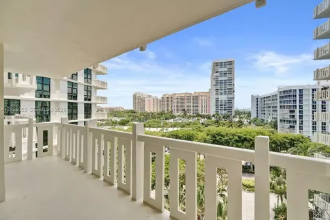 1121 Crandon Boulevard Key Biscayne FL 33149