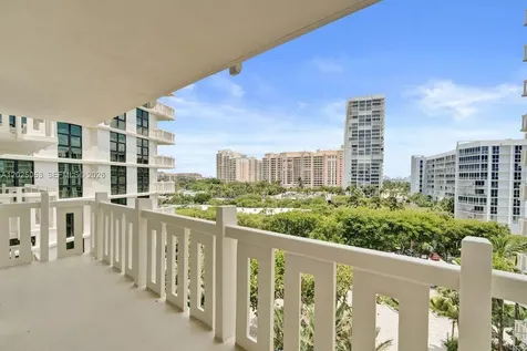1121 Crandon Boulevard Key Biscayne FL 33149