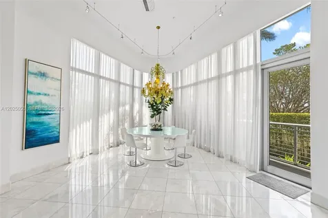 2001 Meridian Avenue Miami Beach FL 33139