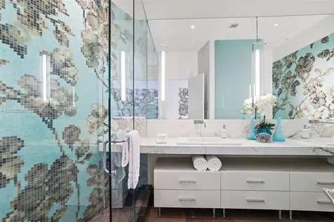 2001 Meridian Avenue Miami Beach FL 33139