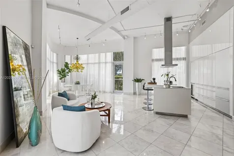 2001 Meridian Avenue Miami Beach FL 33139