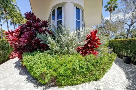 2001 Meridian Avenue Miami Beach FL 33139