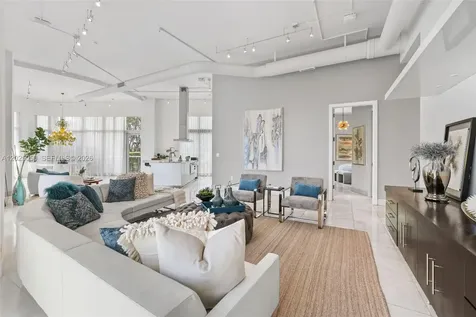 2001 Meridian Avenue Miami Beach FL 33139
