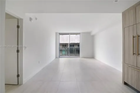 77 SE 5th Street Miami FL 33131