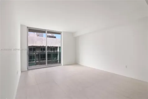 77 SE 5th Street Miami FL 33131