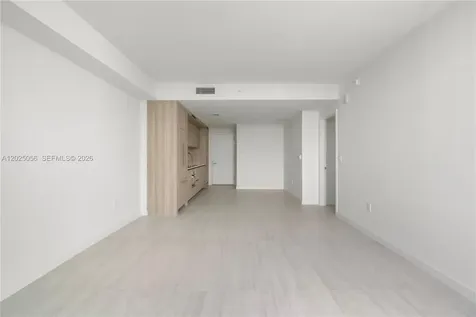 77 SE 5th Street Miami FL 33131