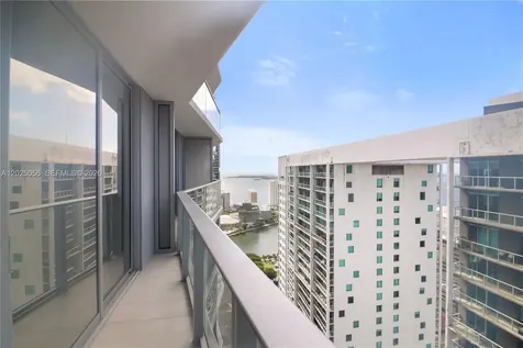 77 SE 5th Street Miami FL 33131