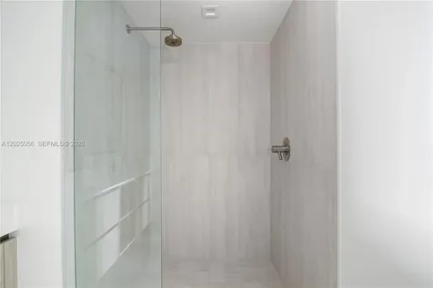 77 SE 5th Street Miami FL 33131