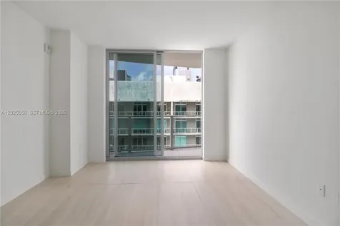 77 SE 5th Street Miami FL 33131