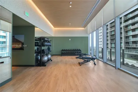 77 SE 5th Street Miami FL 33131