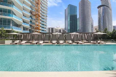 77 SE 5th Street Miami FL 33131