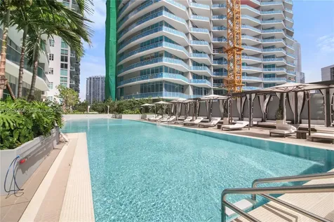 77 SE 5th Street Miami FL 33131