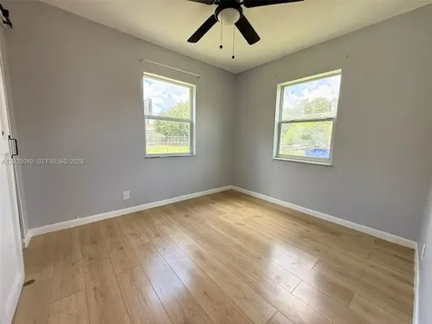 4030 SW 28th Street West Park FL 33023