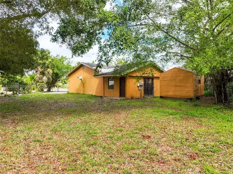 1664 SW 2nd Court Homestead FL 33030