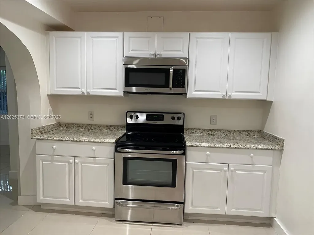 6234 Hayes Street Hollywood FL 33024