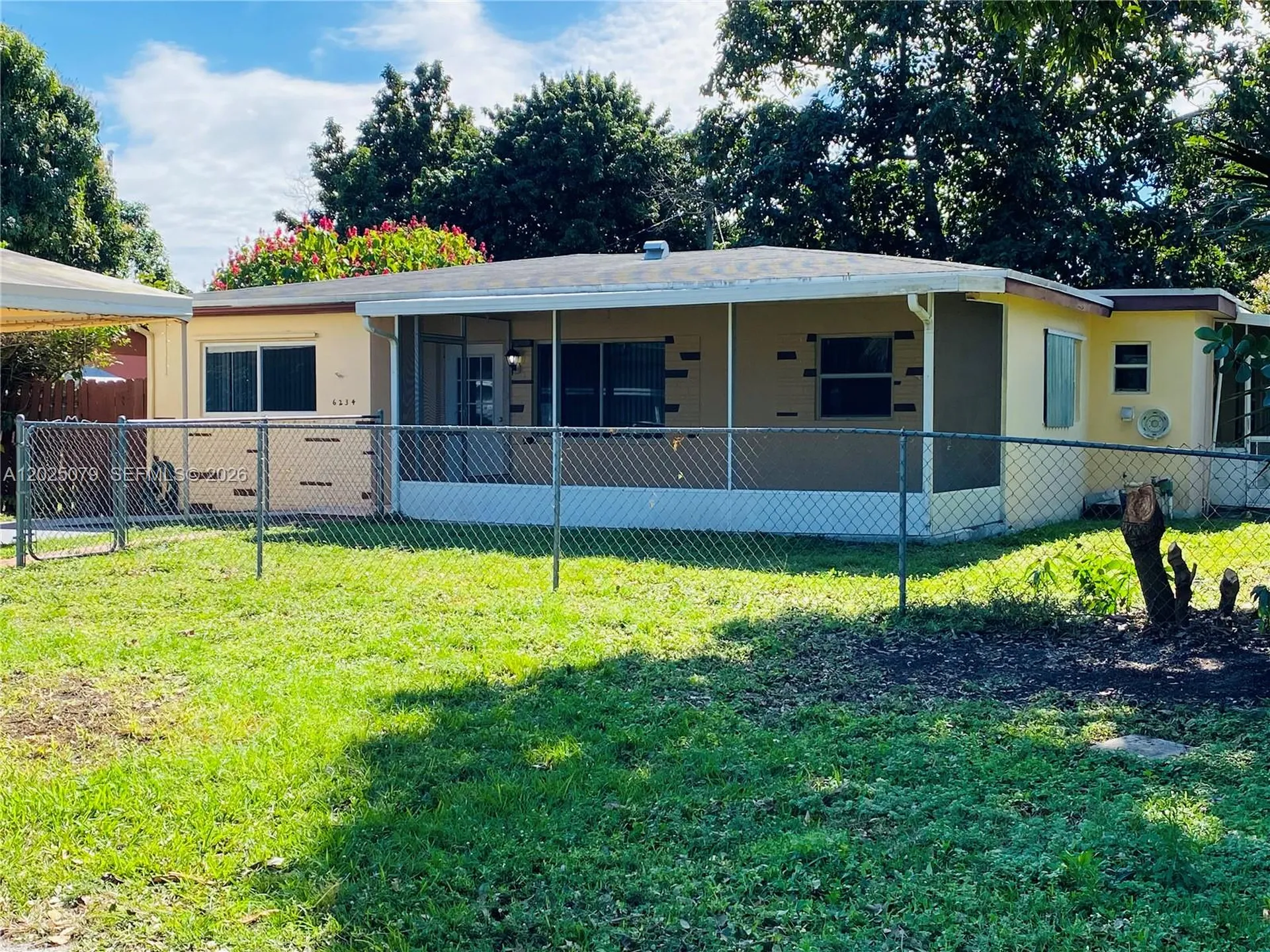 6234 Hayes Street Hollywood FL 33024
