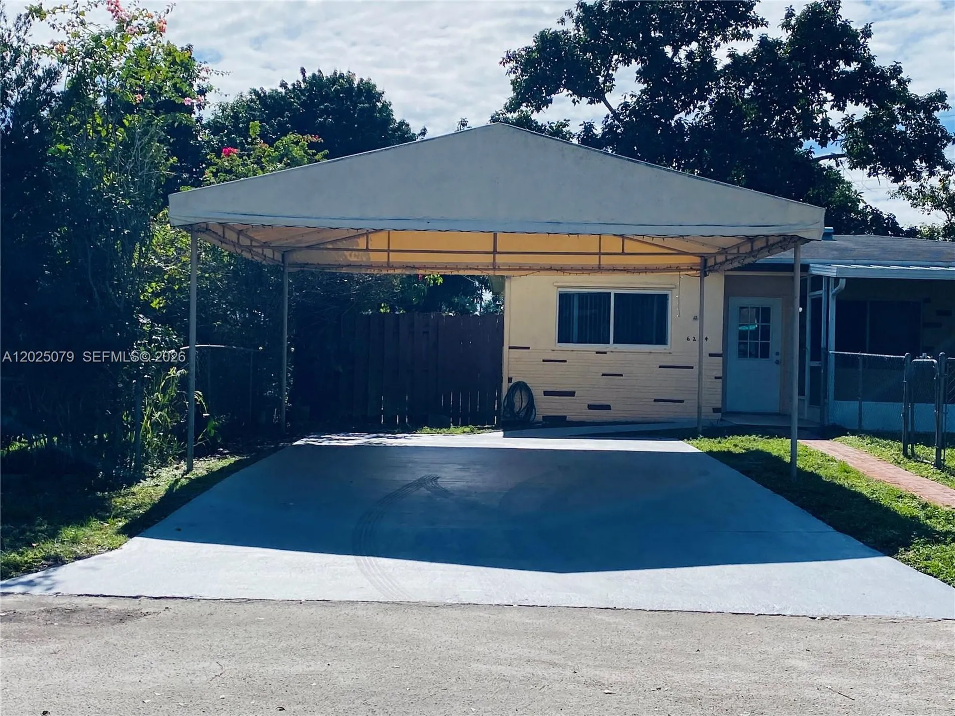 6234 Hayes Street Hollywood FL 33024