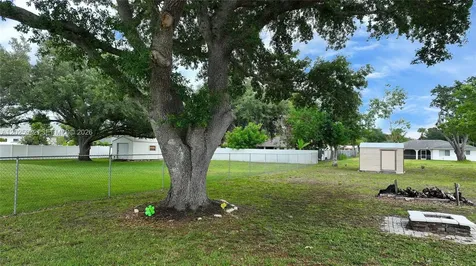 316 North Avenue Lehigh Acres FL 33936