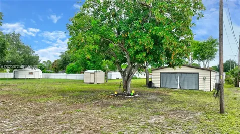 316 North Avenue Lehigh Acres FL 33936