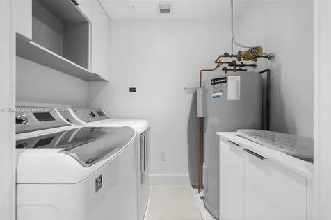 650 NE 32nd Street Miami FL 33137