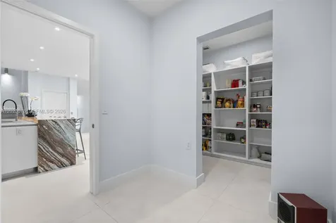 650 NE 32nd Street Miami FL 33137