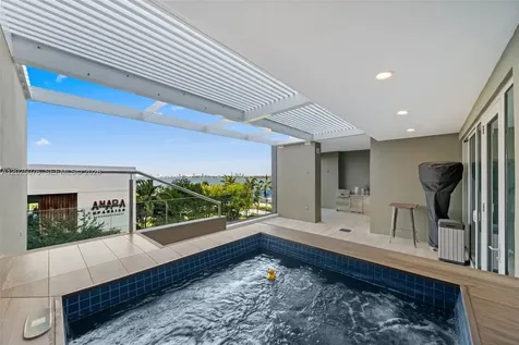 650 NE 32nd Street Miami FL 33137