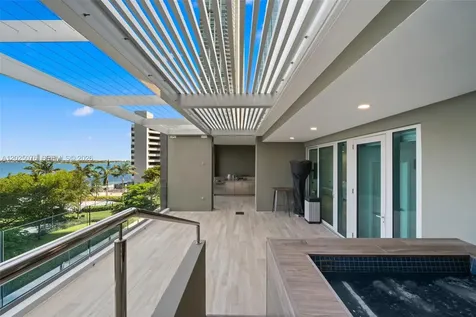 650 NE 32nd Street Miami FL 33137