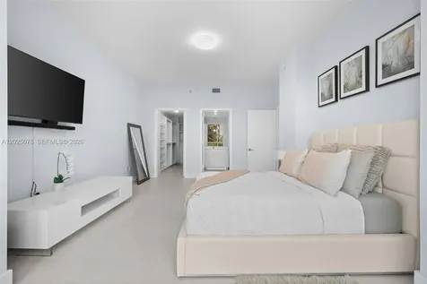 650 NE 32nd Street Miami FL 33137