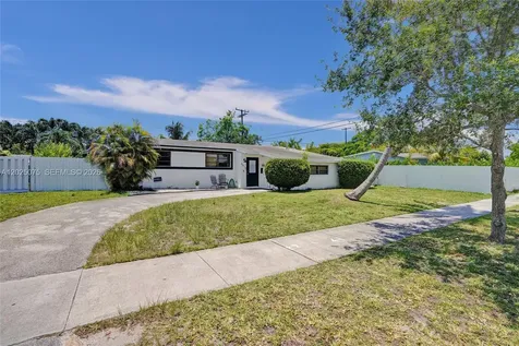 9910 Bahama Drive Cutler Bay FL 33189