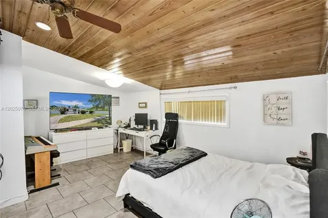 9910 Bahama Drive Cutler Bay FL 33189
