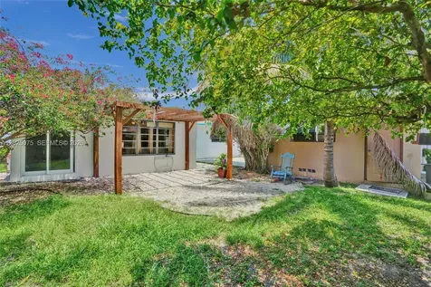 9910 Bahama Drive Cutler Bay FL 33189