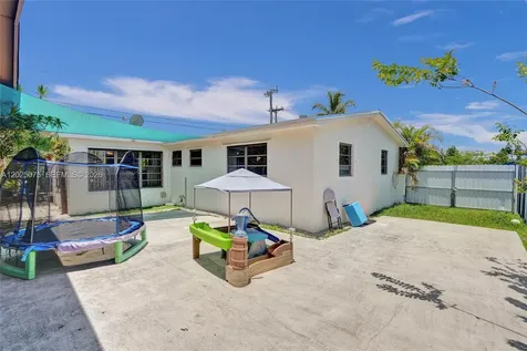 9910 Bahama Drive Cutler Bay FL 33189