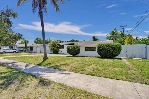 9910 Bahama Drive Cutler Bay FL 33189
